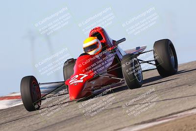 media/Oct-26-2025-CalClub SCCA (Sun) [[8ce1e69566]]/Group 6/Grapevine/